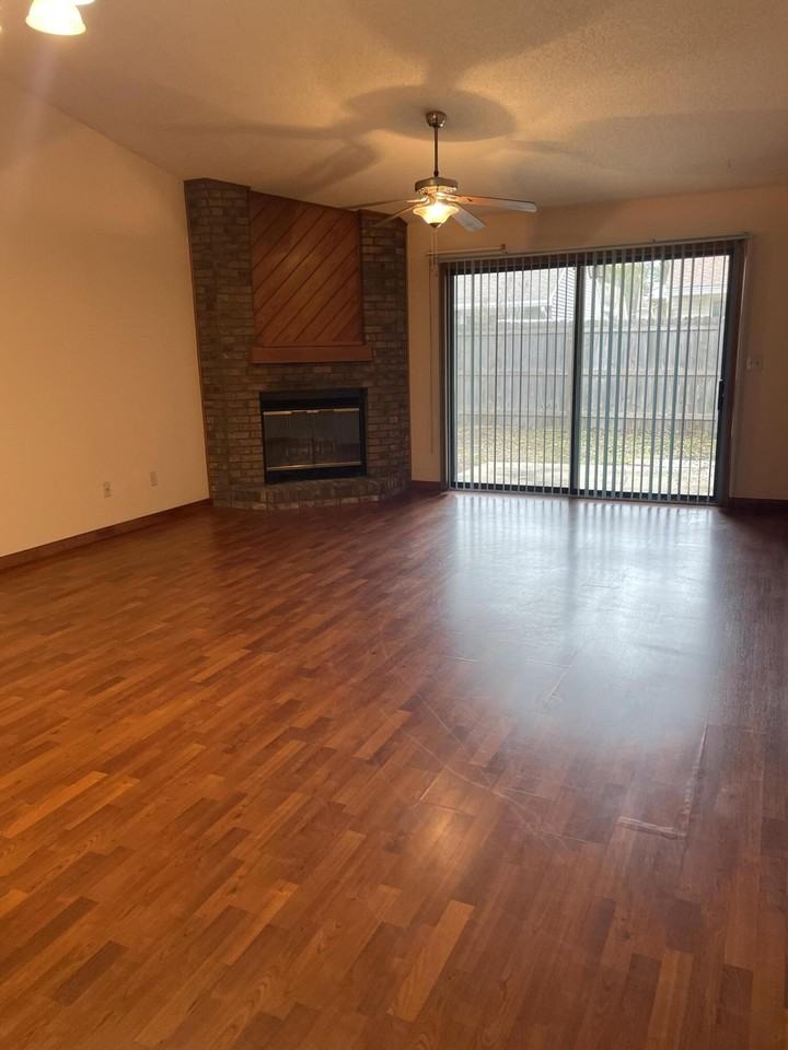 1018 Alderwood Way - Photo 2 of 14