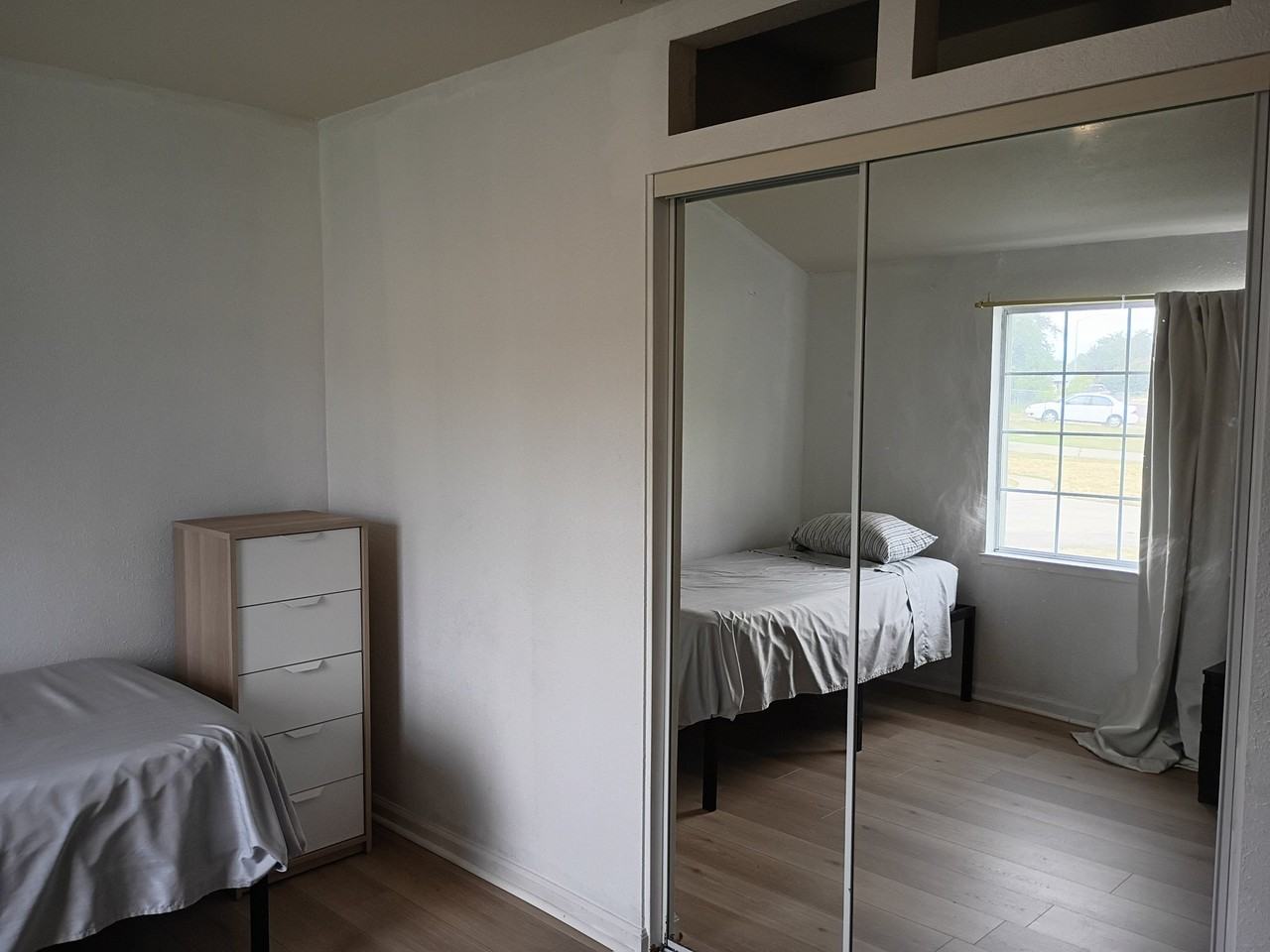 10512 Glenview Way #5 - Photo 5 of 7