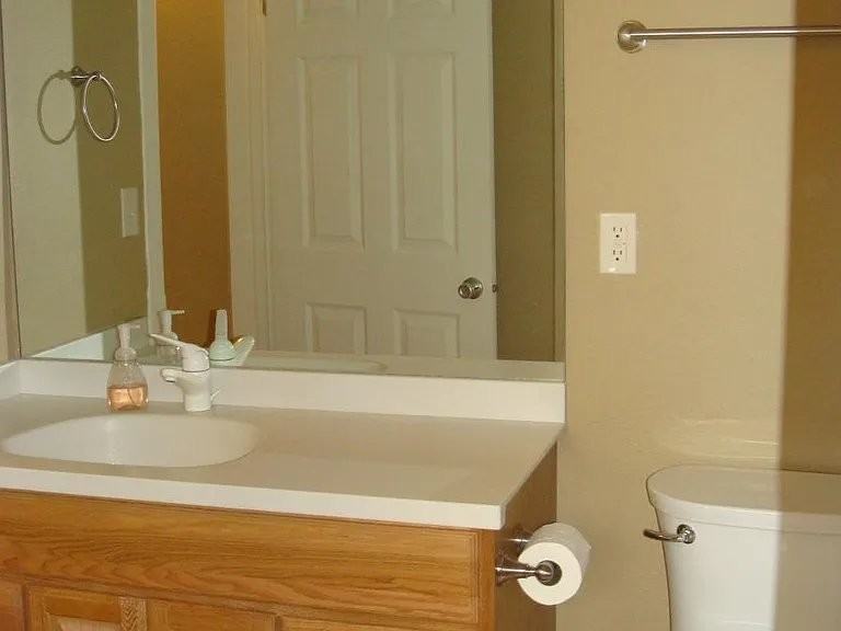 11408 Winnetka Ave N - Photo 3 of 4