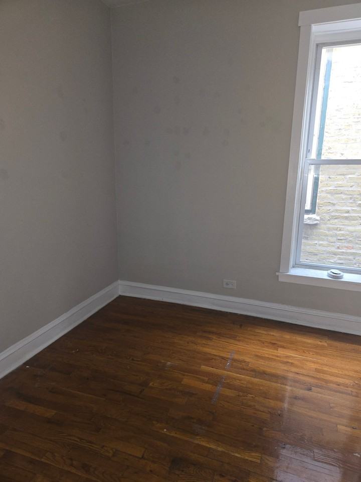 2238 W 21st St #2FRONT - Photo 3 of 10