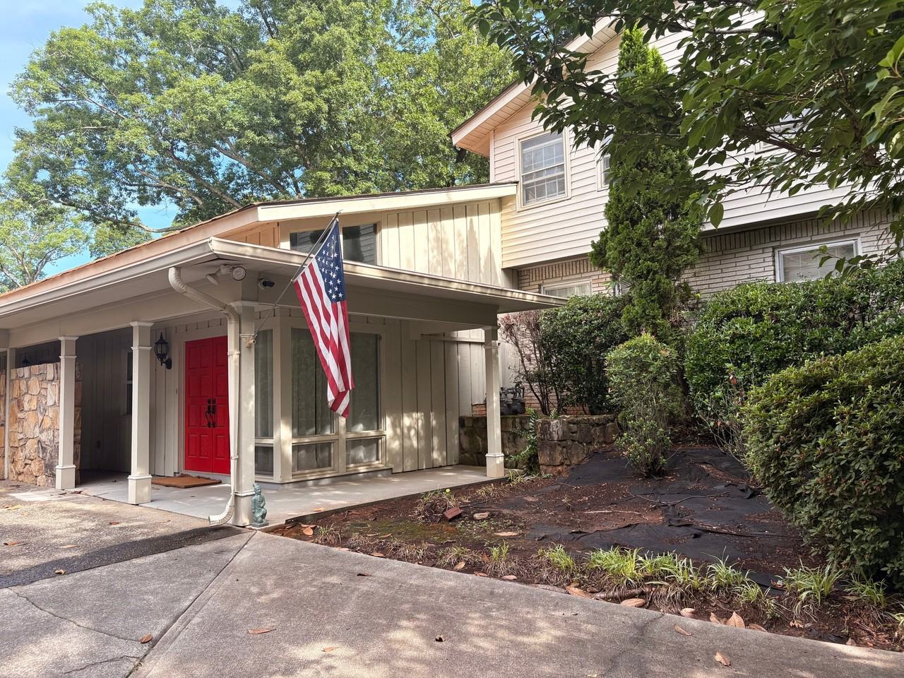 1349 Wooded Hills Dr - Photo 2 of 20
