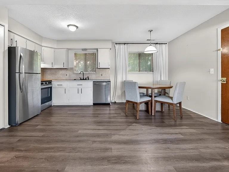 3712 Hampton Blvd - Photo 4 of 5