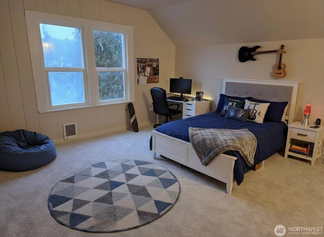1029 Cleveland St - Photo 2 of 5