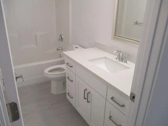 6731 Ne Center St - Photo 5 of 5