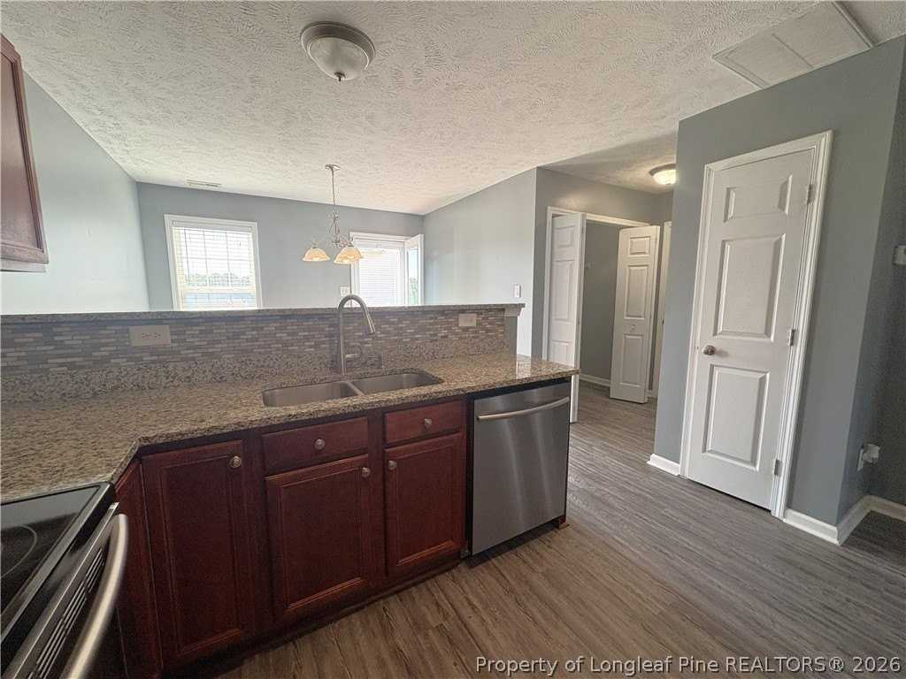 117 Scranton Ct - Photo 5 of 21