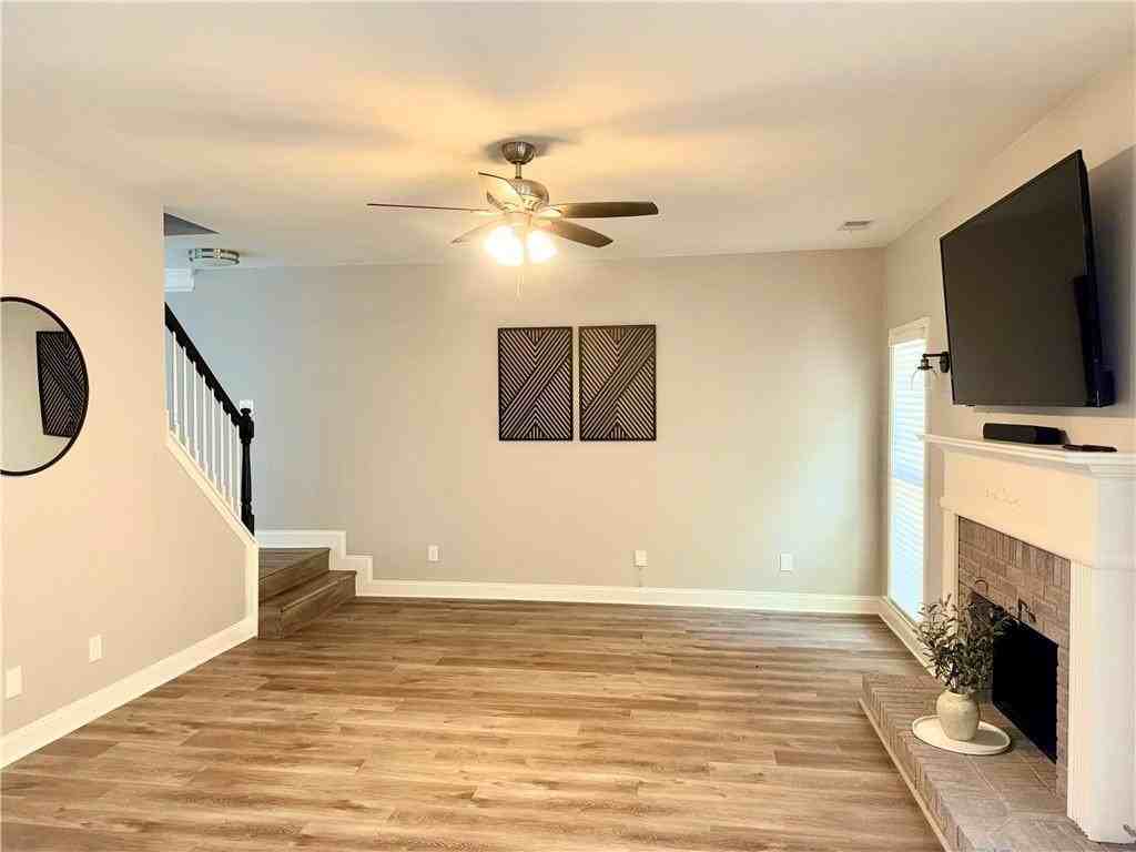 2887 Montview Dr Sw - Photo 7 of 23