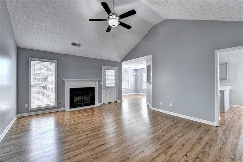5867 Tattersall Ter - Photo 4 of 33