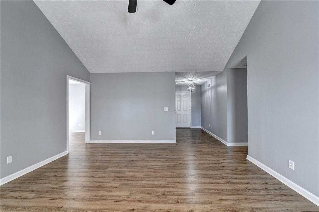 5867 Tattersall Ter - Photo 7 of 33