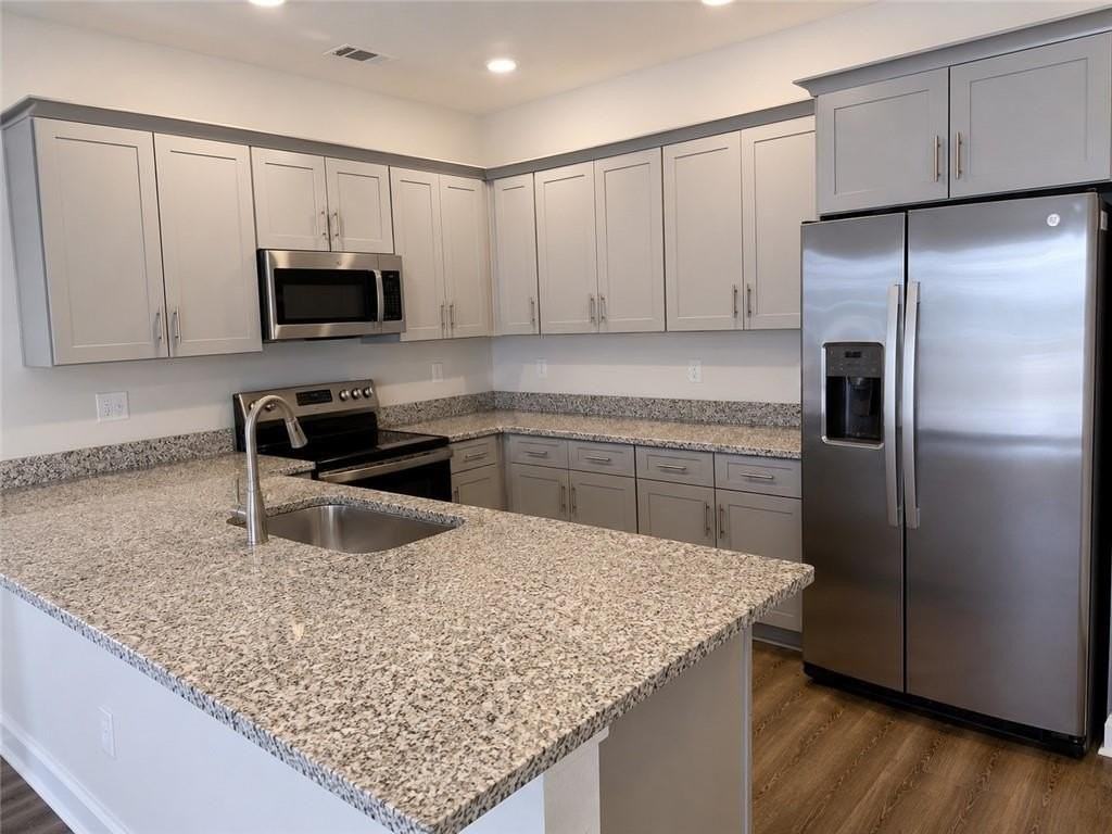 153 Towne Villas Dr #17 - Photo 5 of 17