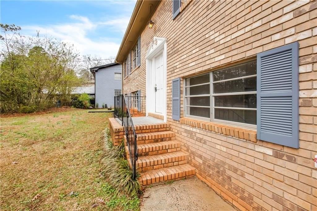 331 Smyrna Powder Springs Rd Se - Photo 2 of 35