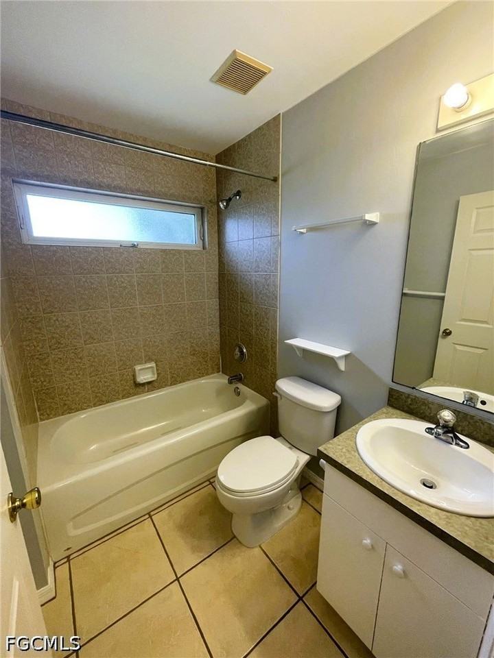 616 Se 9th St - Photo 7 of 8