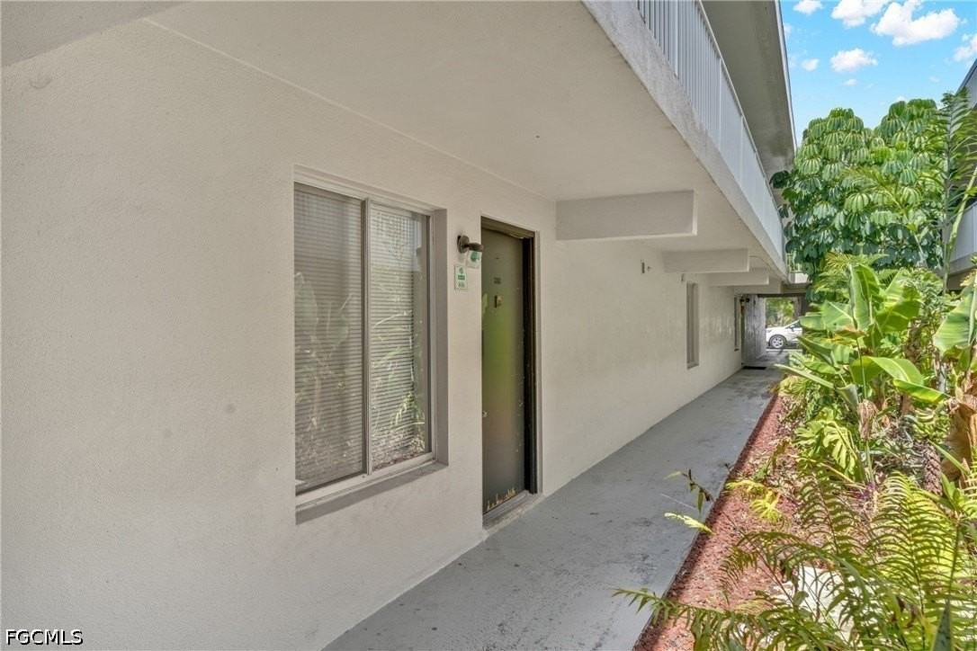 1830 Maravilla Ave #806 - Photo 5 of 35