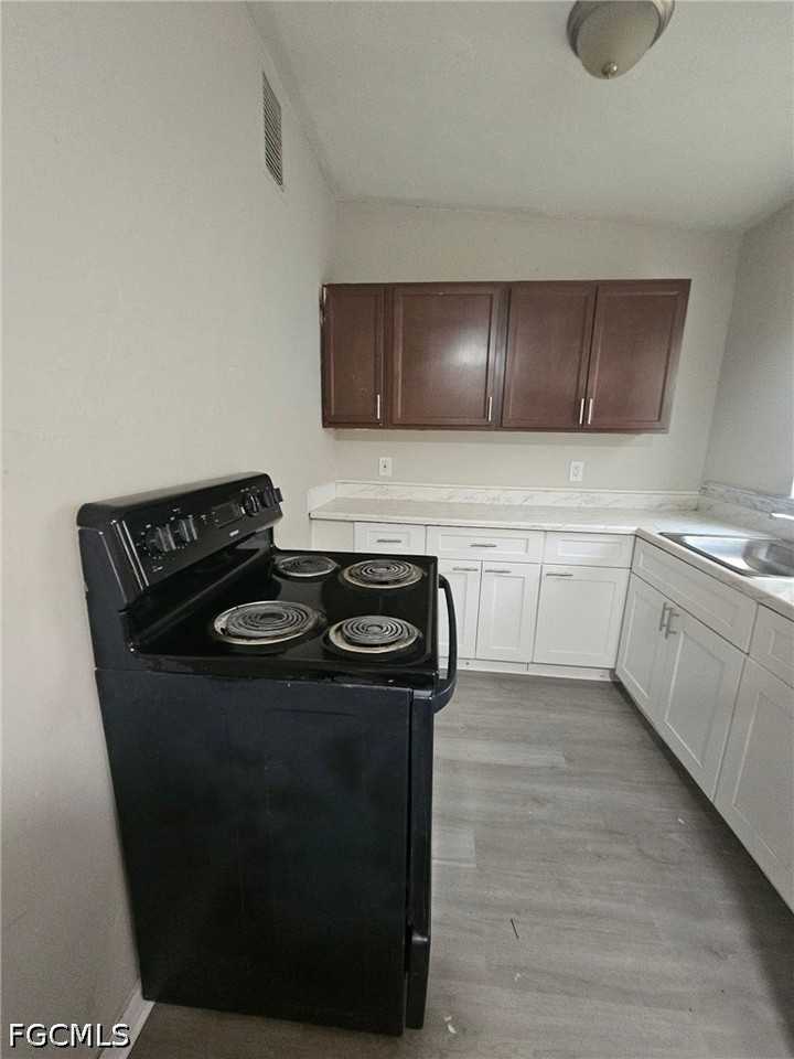 3022 Guava St - Photo 3 of 8