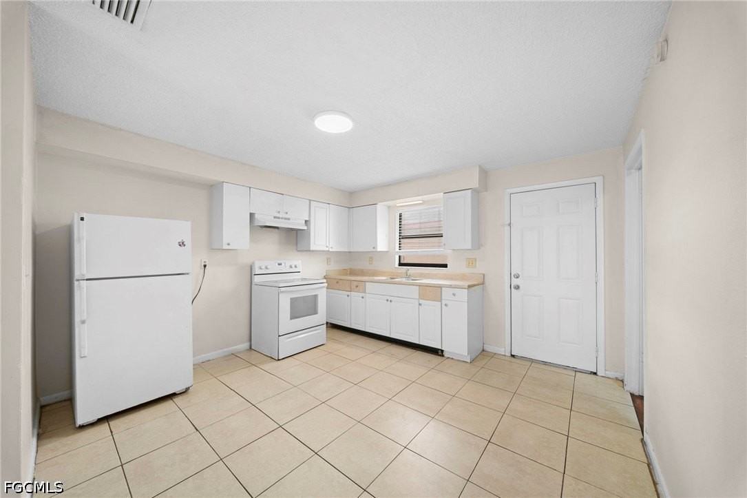 5553 5th Ave - Photo 7 of 15