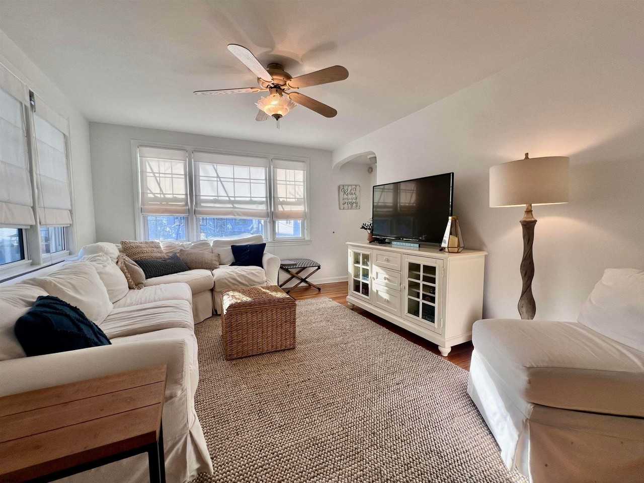 3 N Delavan Ave - Photo 4 of 29