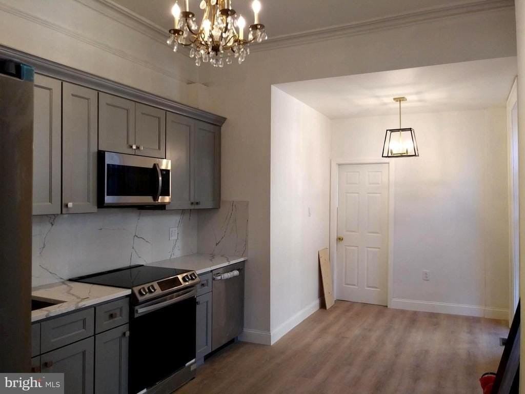 317 N 33rd St #1 - Photo 7 of 22