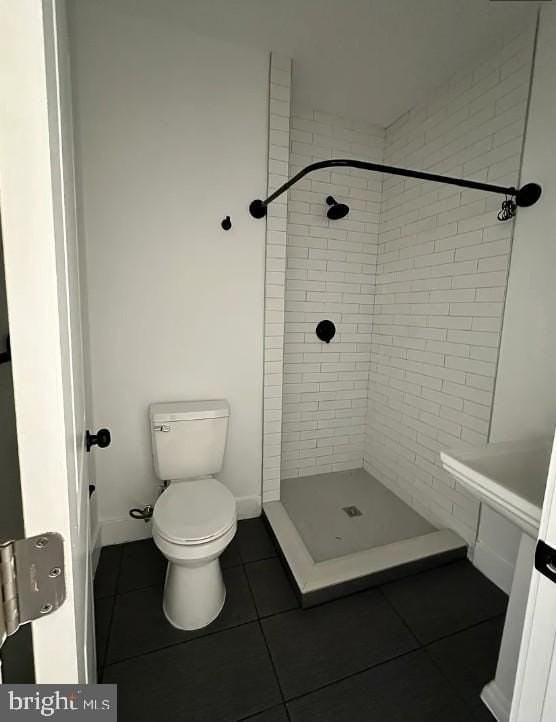 1240 W Allegheny Ave #1 - Photo 5 of 9