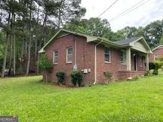 128 Pine Cir - Photo 2 of 12