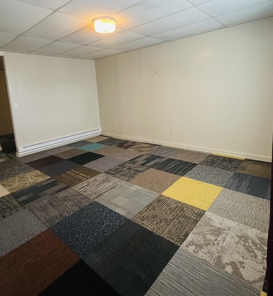 311 N West St #3 - Photo 4 of 10