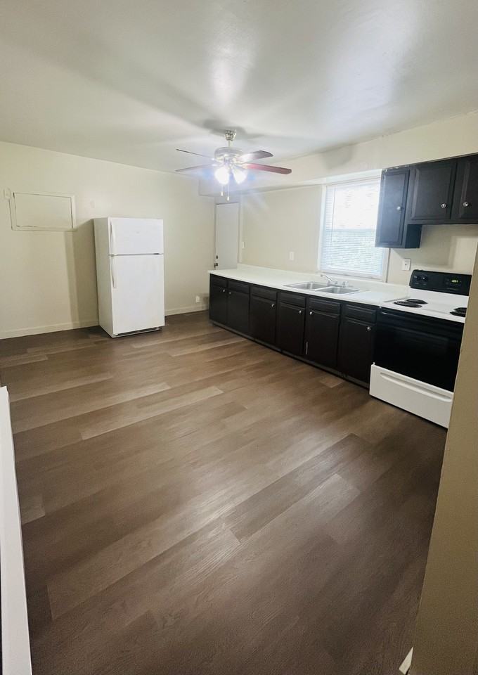 311 N West St #3 - Photo 6 of 10