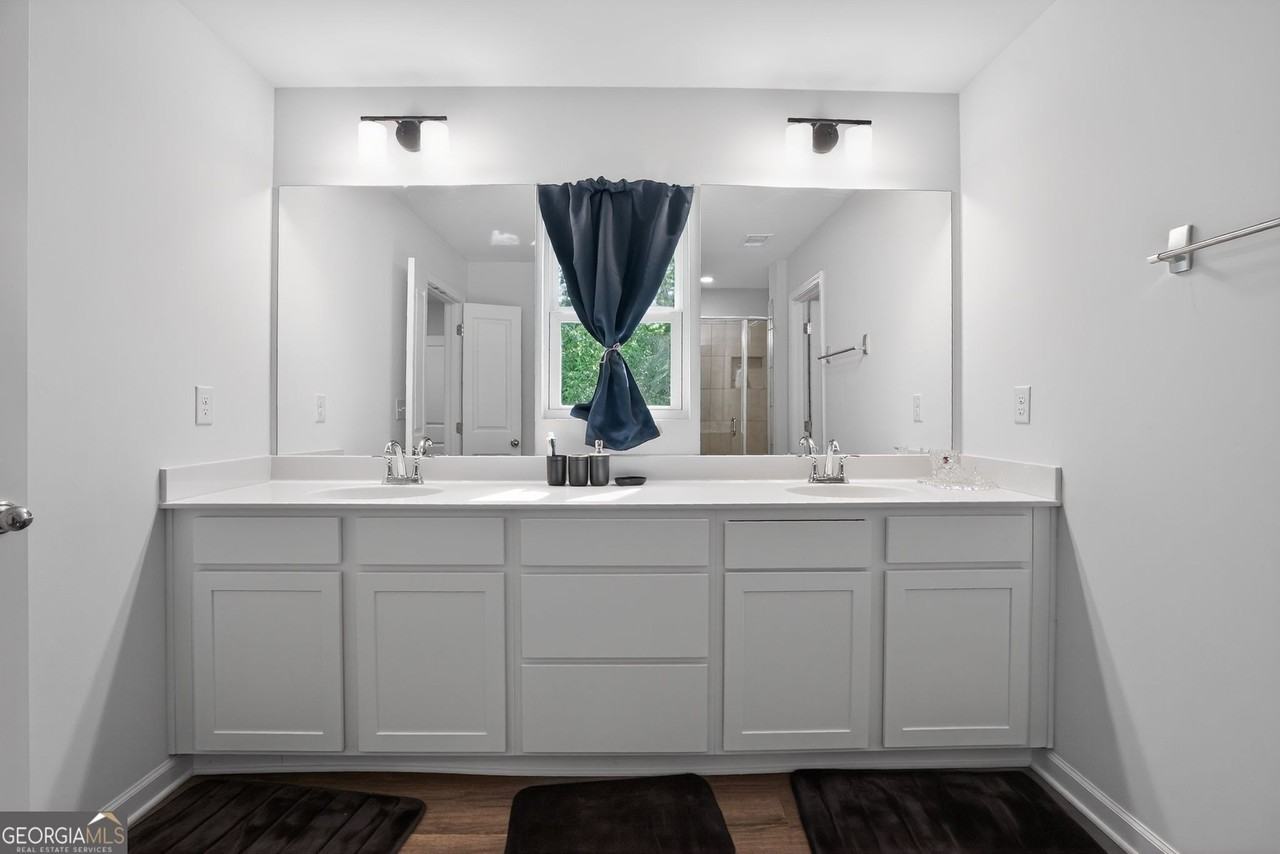 1127 2nd St Nw - Photo 2 of 22