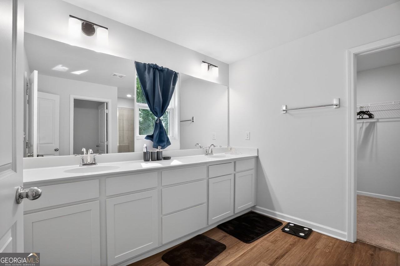 1127 2nd St Nw - Photo 3 of 22