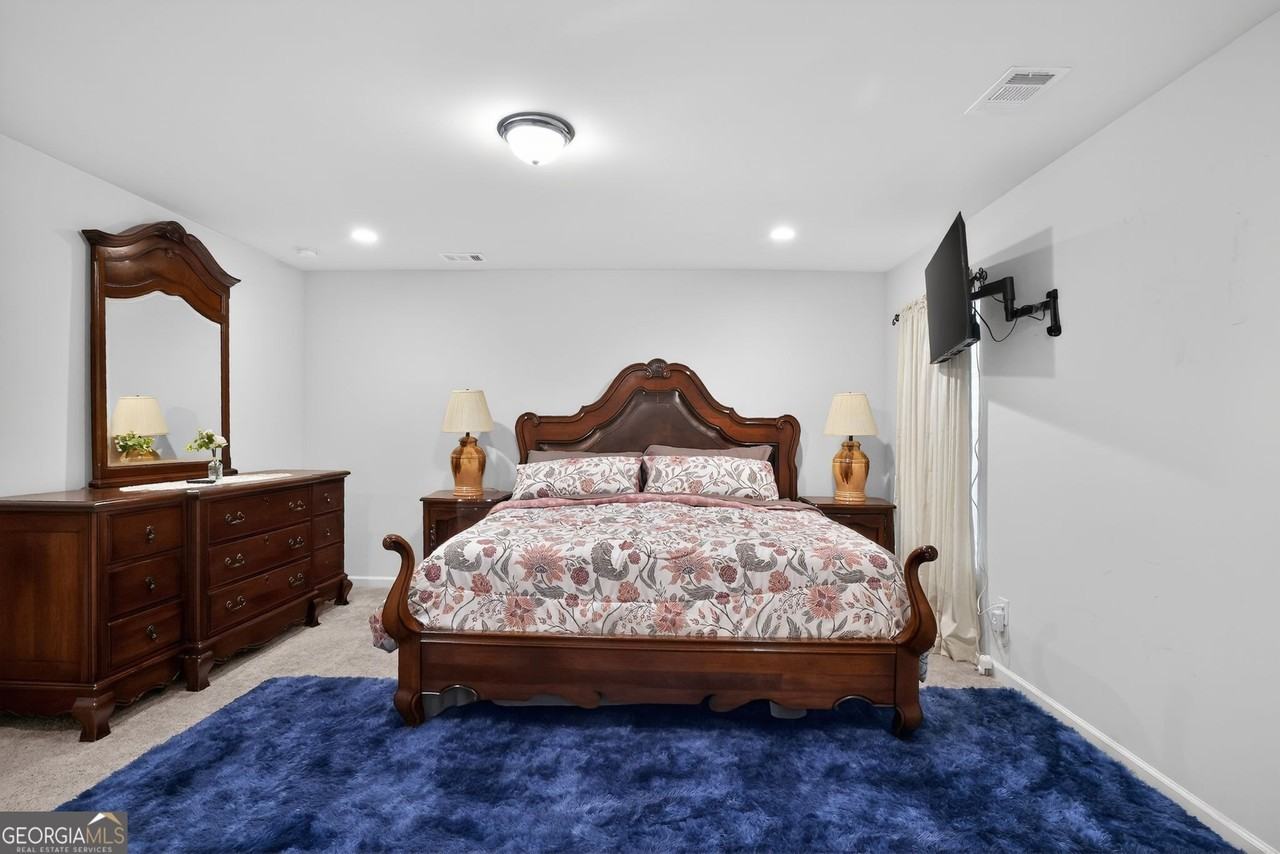 1127 2nd St Nw - Photo 4 of 22