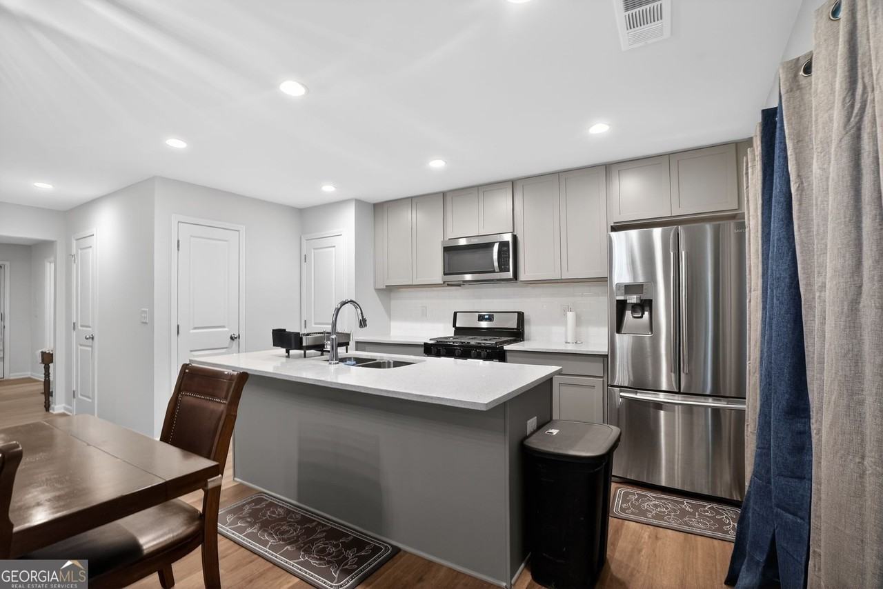1127 2nd St Nw - Photo 7 of 22