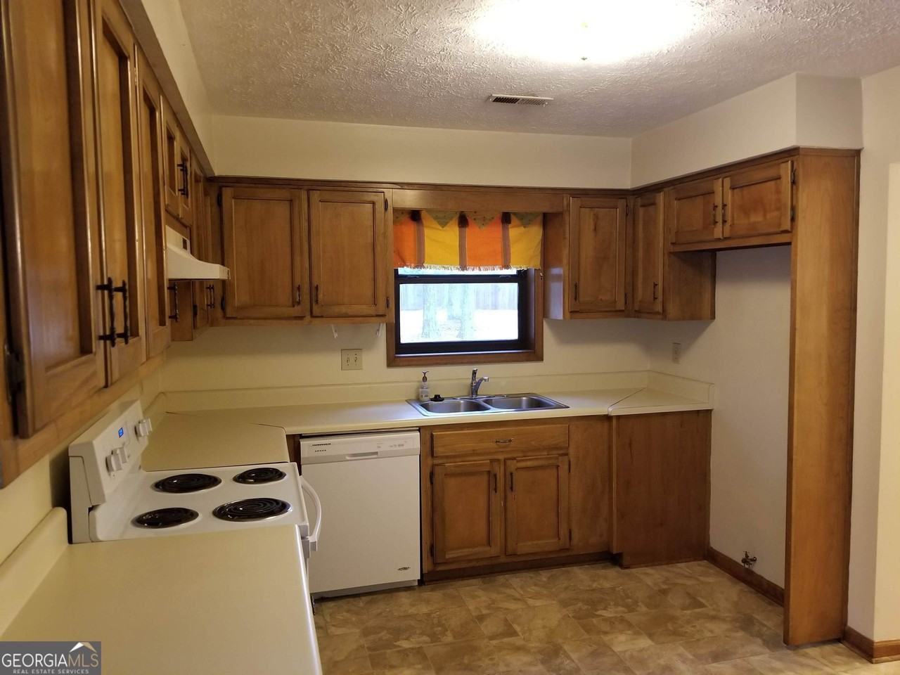 111 Bowmoor Bank - Photo 4 of 10