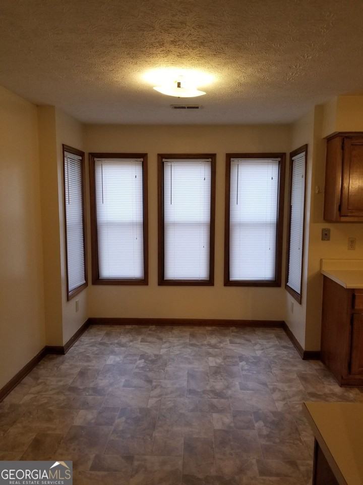 111 Bowmoor Bank - Photo 5 of 10