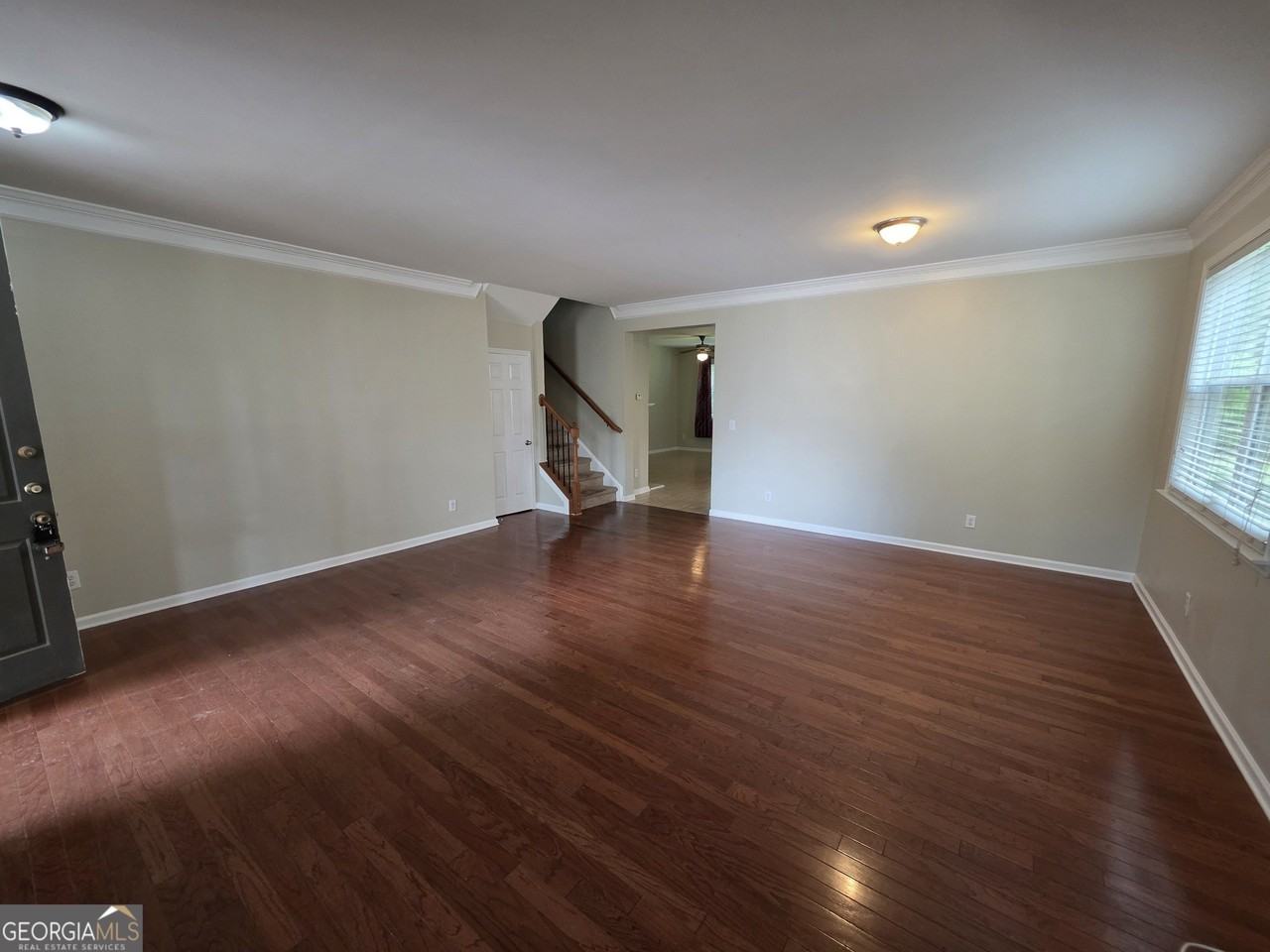 46 Brookview Dr - Photo 4 of 27