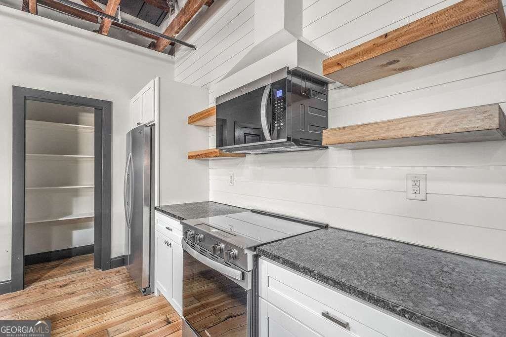 13 Greenville St #B - Photo 5 of 13