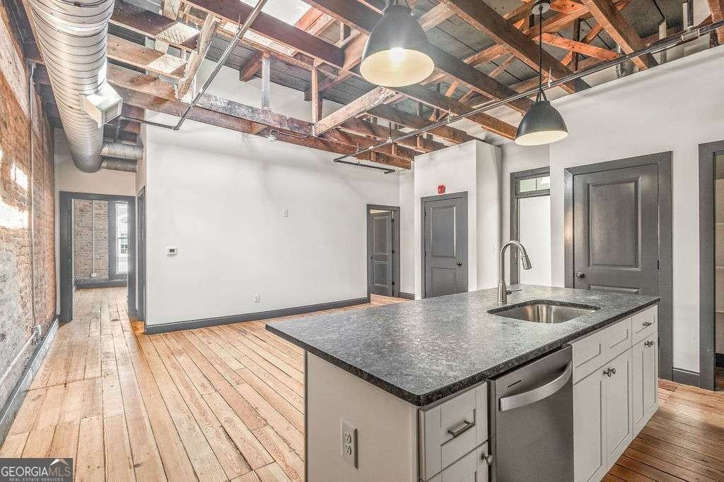 13 Greenville St #B - Photo 7 of 13