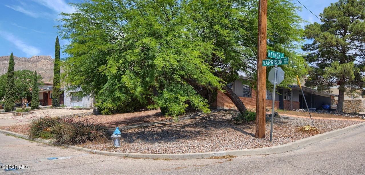 2927 Harrison Ave - Photo 6 of 34