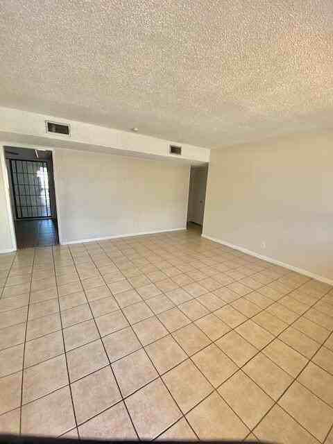 9406 Montgomery Dr - Photo 3 of 20