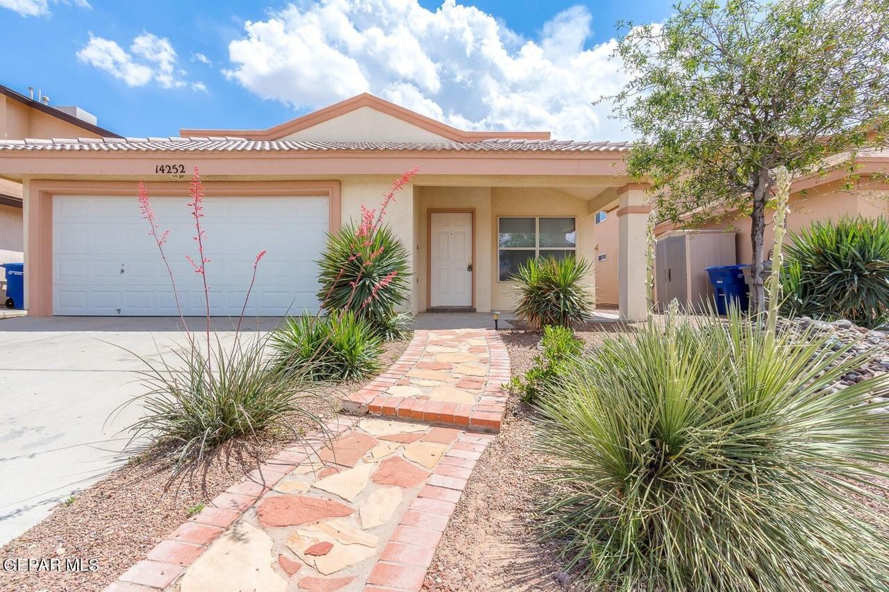 14252 Spanish Point Dr - Photo 4 of 28