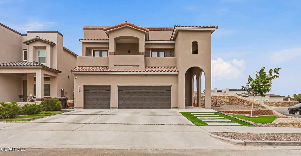 672 La Entrada Cir - Photo 3 of 40