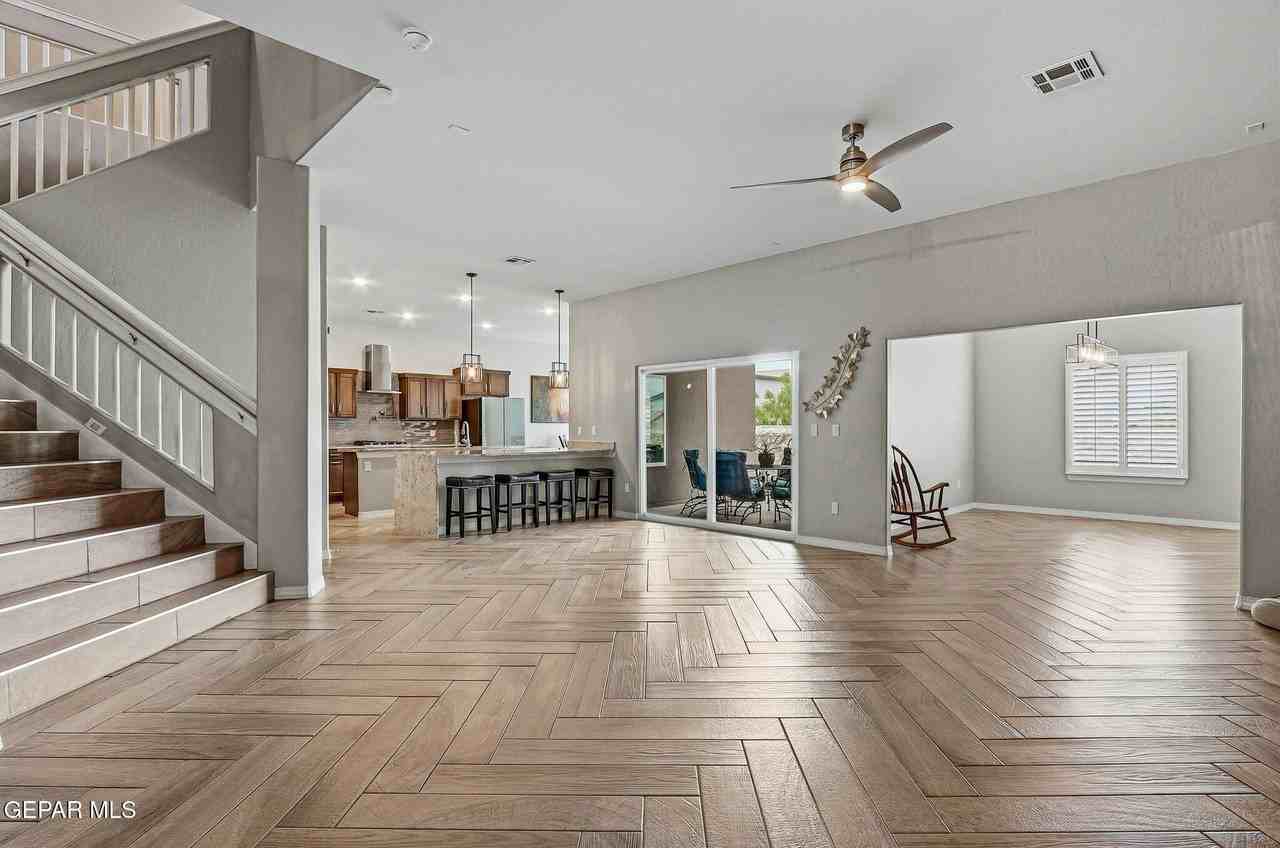 672 La Entrada Cir - Photo 5 of 40