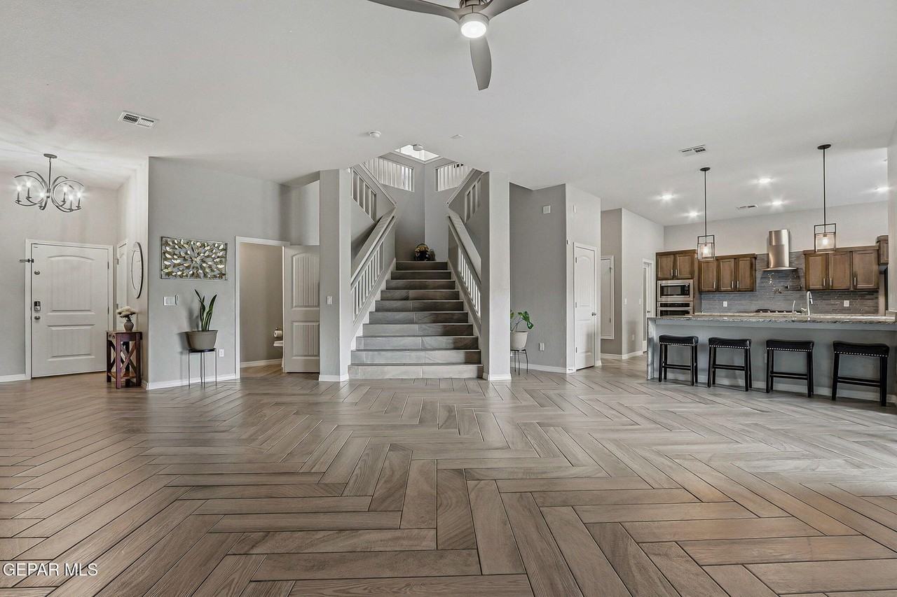 672 La Entrada Cir - Photo 6 of 40