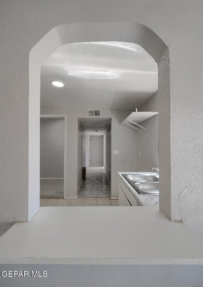 10368 Potencia Dr #B - Photo 4 of 19
