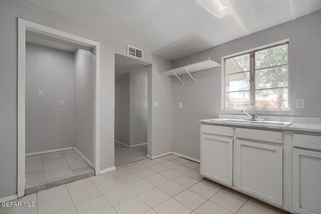 10368 Potencia Dr #B - Photo 5 of 19