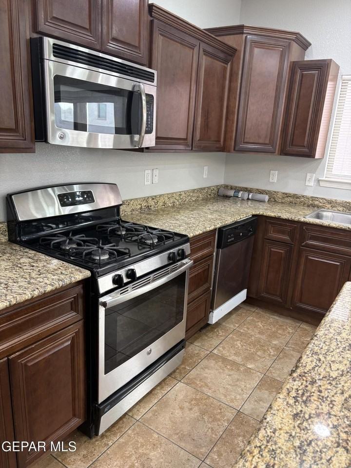 12259 Gaudi Way - Photo 7 of 19
