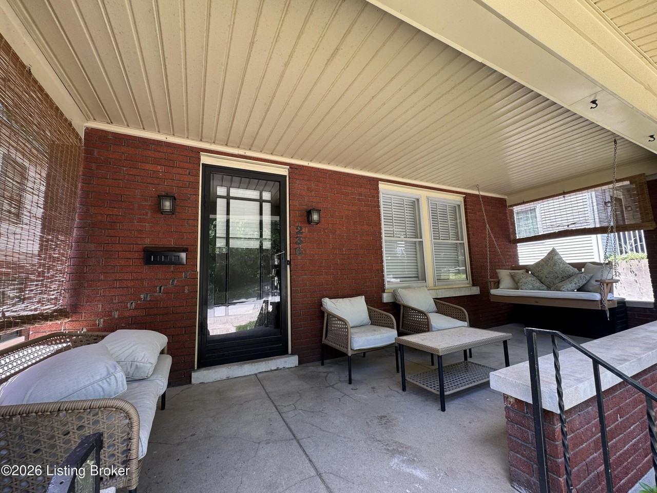 236 Kennedy Ave - Photo 3 of 29