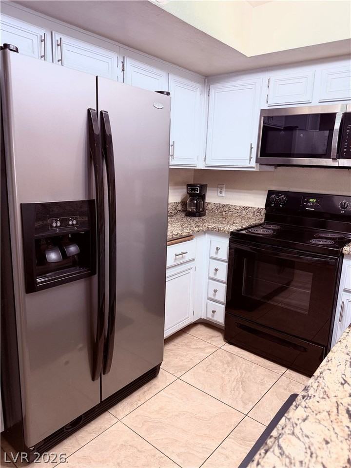 2752 Lodestone Dr - Photo 2 of 31