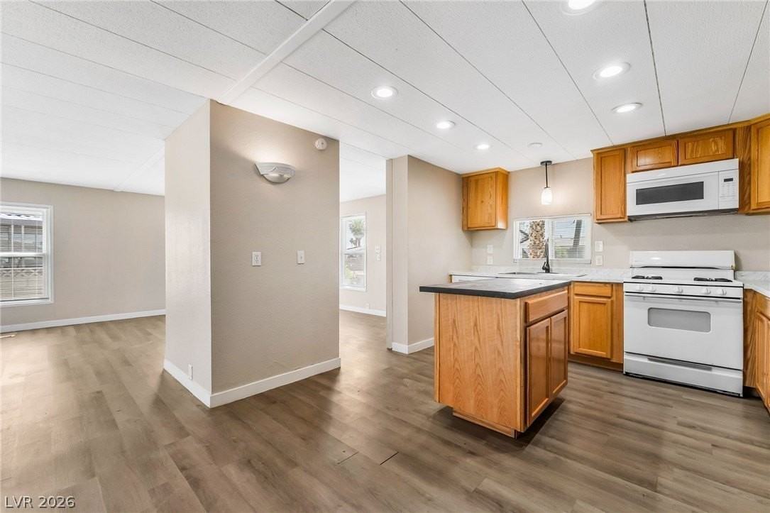 2847 Mammoth Ct - Photo 5 of 37