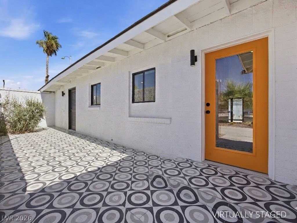 701 Canosa Ave - Photo 4 of 28
