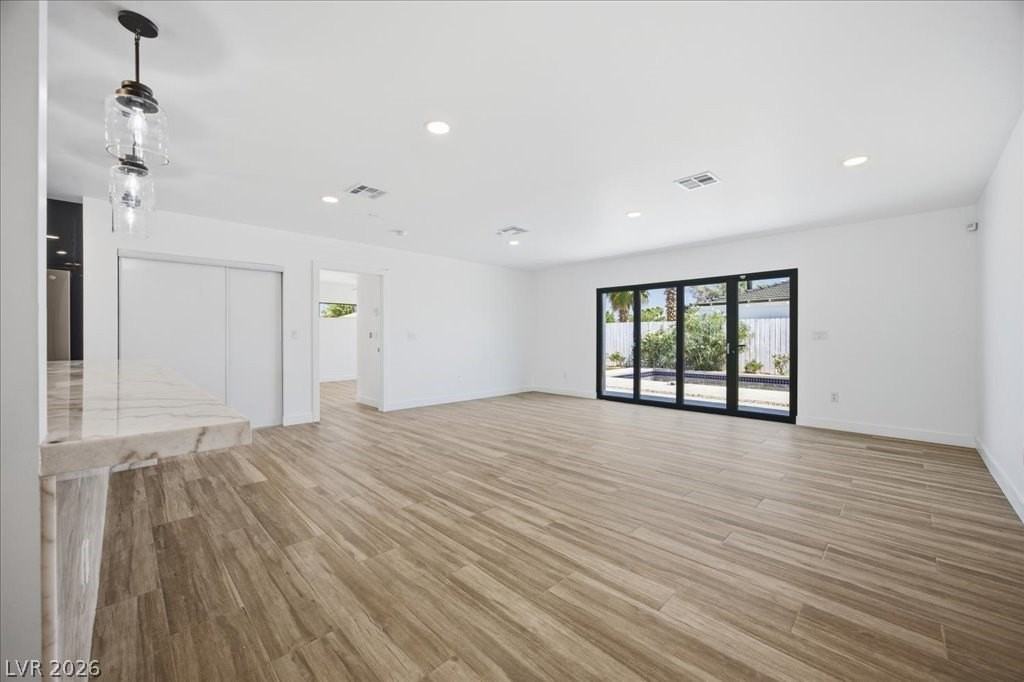 701 Canosa Ave - Photo 7 of 28