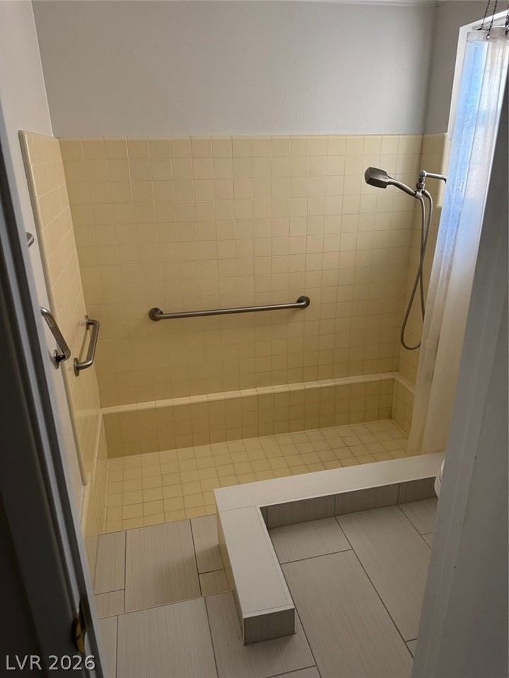 2725 Colanthe Ave - Photo 7 of 27