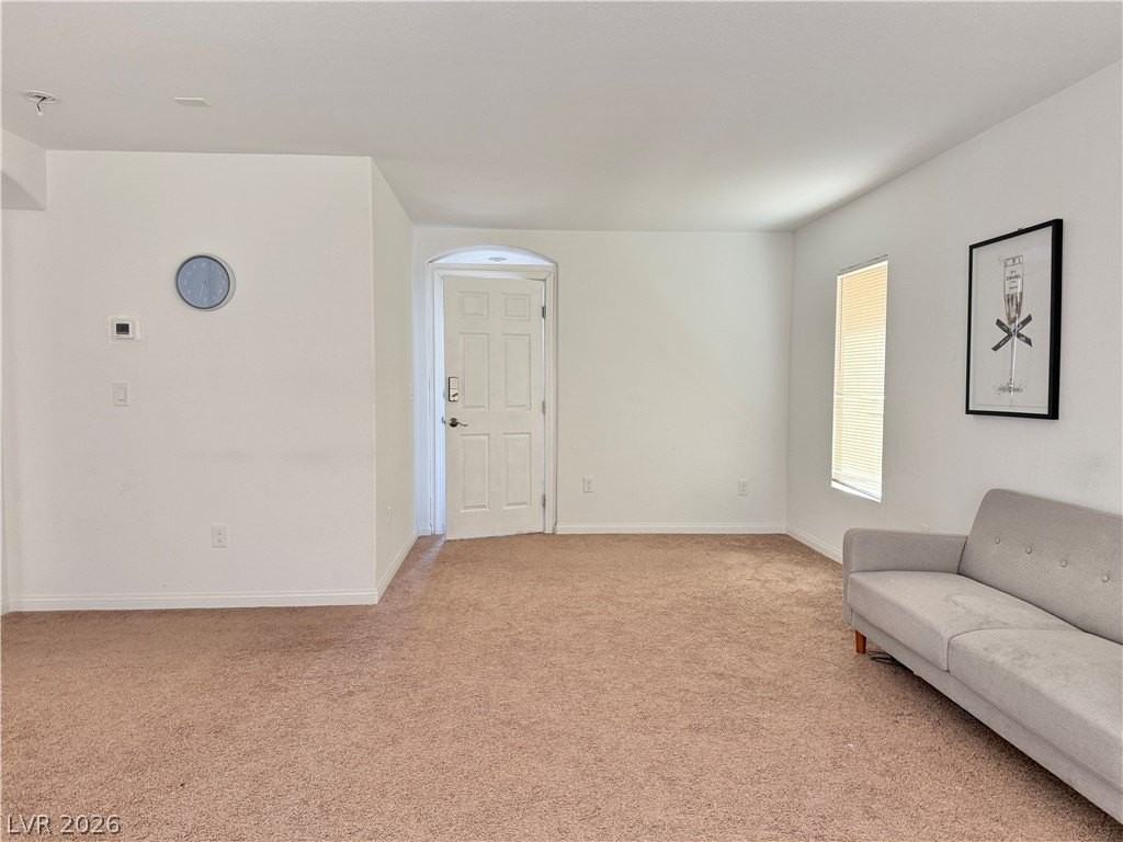 7777 Westwind Rd - Photo 6 of 46