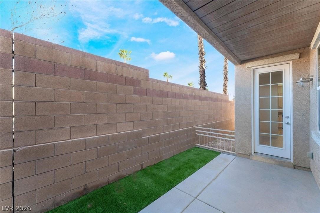 7564 Cultural Ct - Photo 6 of 39